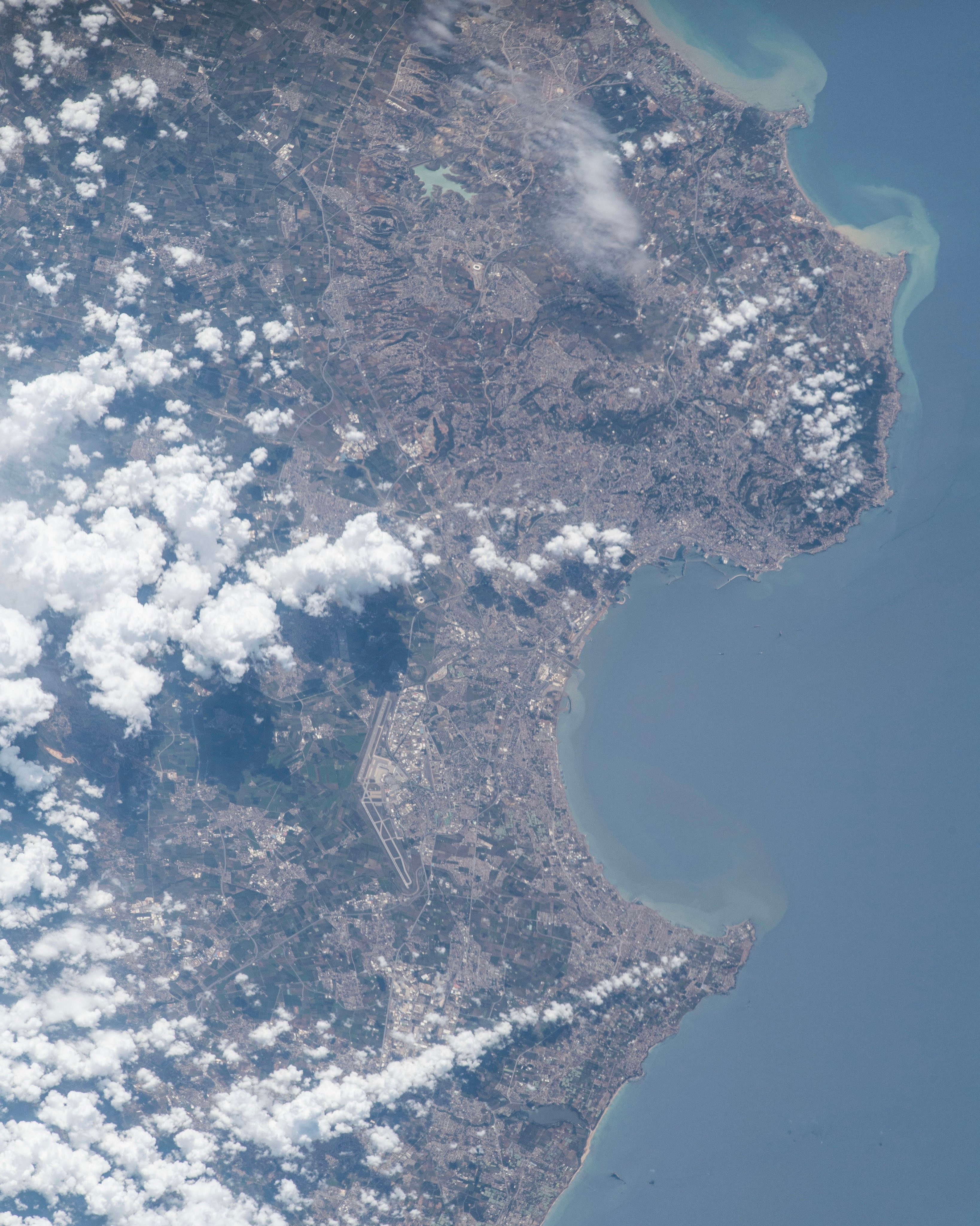 253517-190623